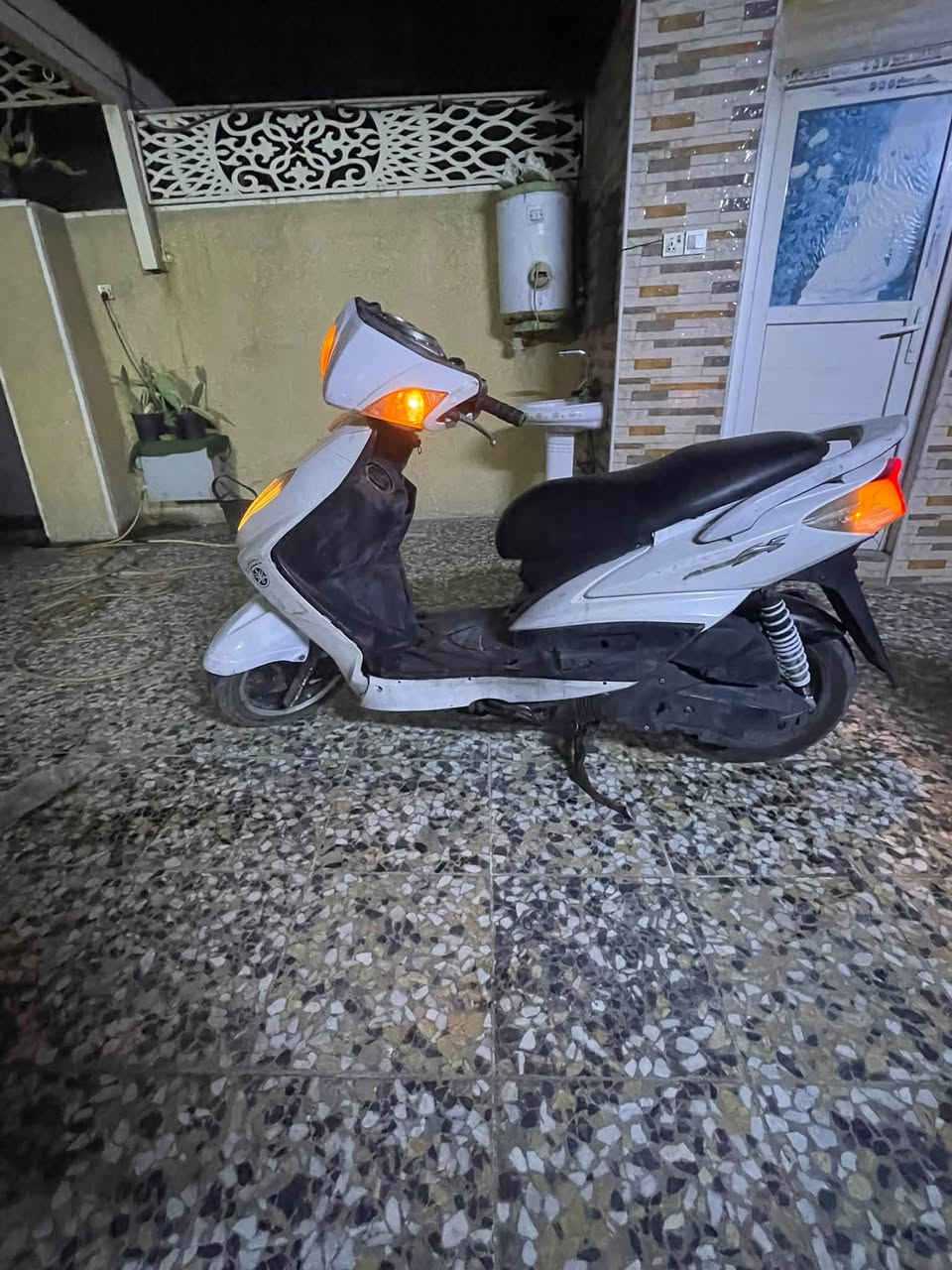 سكنس فحل كابريتر دراجه جاهزه من كلشي مكينه كهربائيات كيج اكتروني هاي كله شغال مابيه نقص برغي سعر ٥٠٠
مكان العبيدي

‭***********‬
