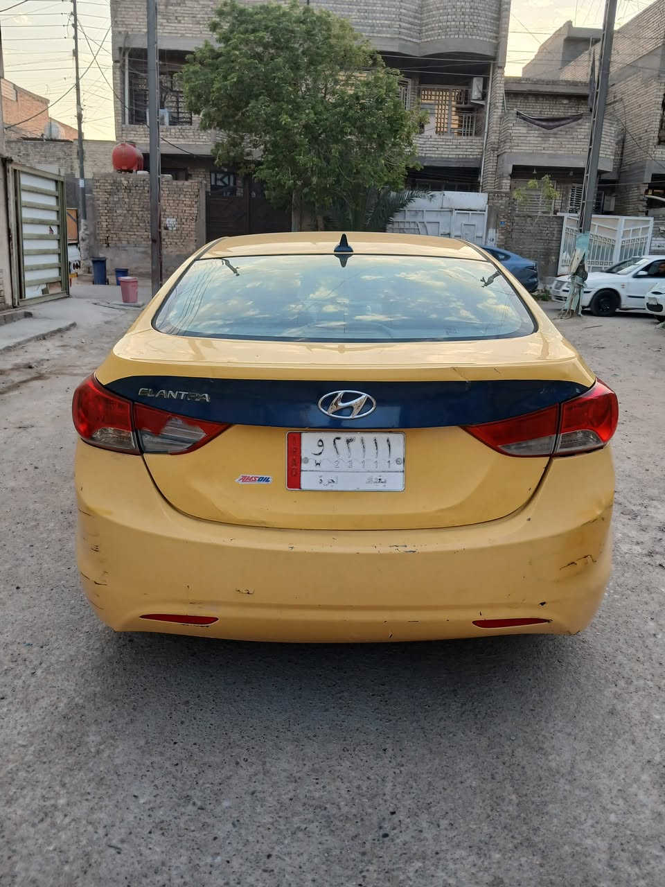 النترا 2013 وارد امريكي بيهه طخه  راس شاصي  فقط مدون داخل مكينه وكير تكم الغود مكفوله حجم مكينه 1800 دوش بيهه منظومه غاز شغاله سياره كلها ليبل واحد بدون تبديل سياره صبغه والى  سعر قفل بدون عمله 73 رقم بغداد  ***********

