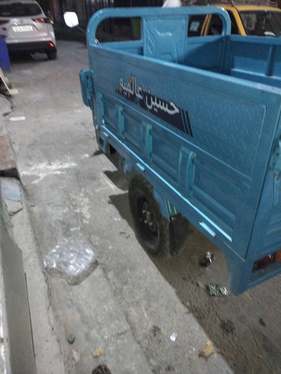 ستوته للبيع صارلها عندي ٣ أشهر عندي وصل موجود السعر مليون وسبعميه وخمسين المكان غزاليه قرب جامع ام القرى الاستفسار خابر عله هذا الرقم ***********
