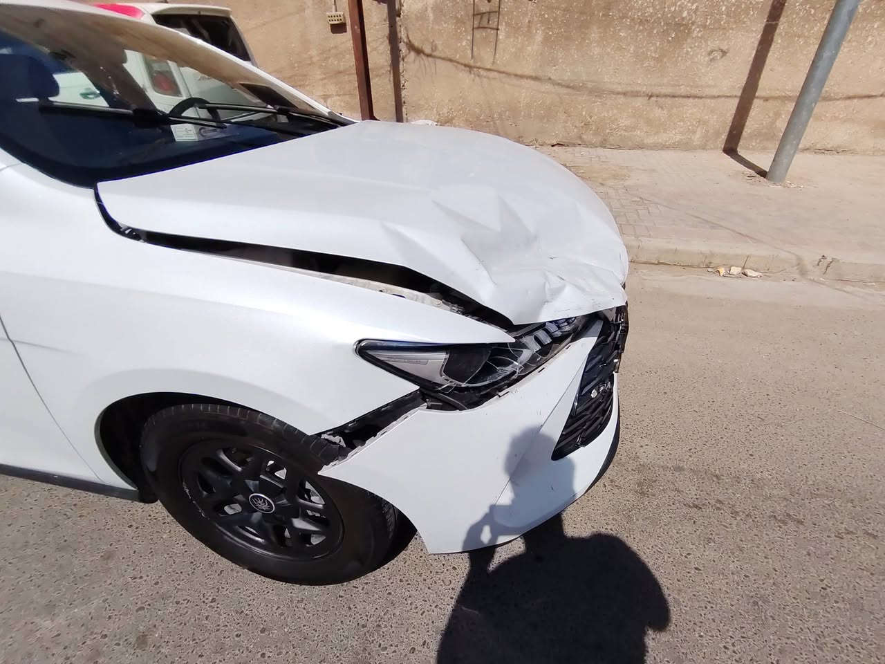 السلام عليكم BYD موديل 25 بدون ايرباك ع شغاله وتمشي حادثها رقم بغداد ***********
***********
