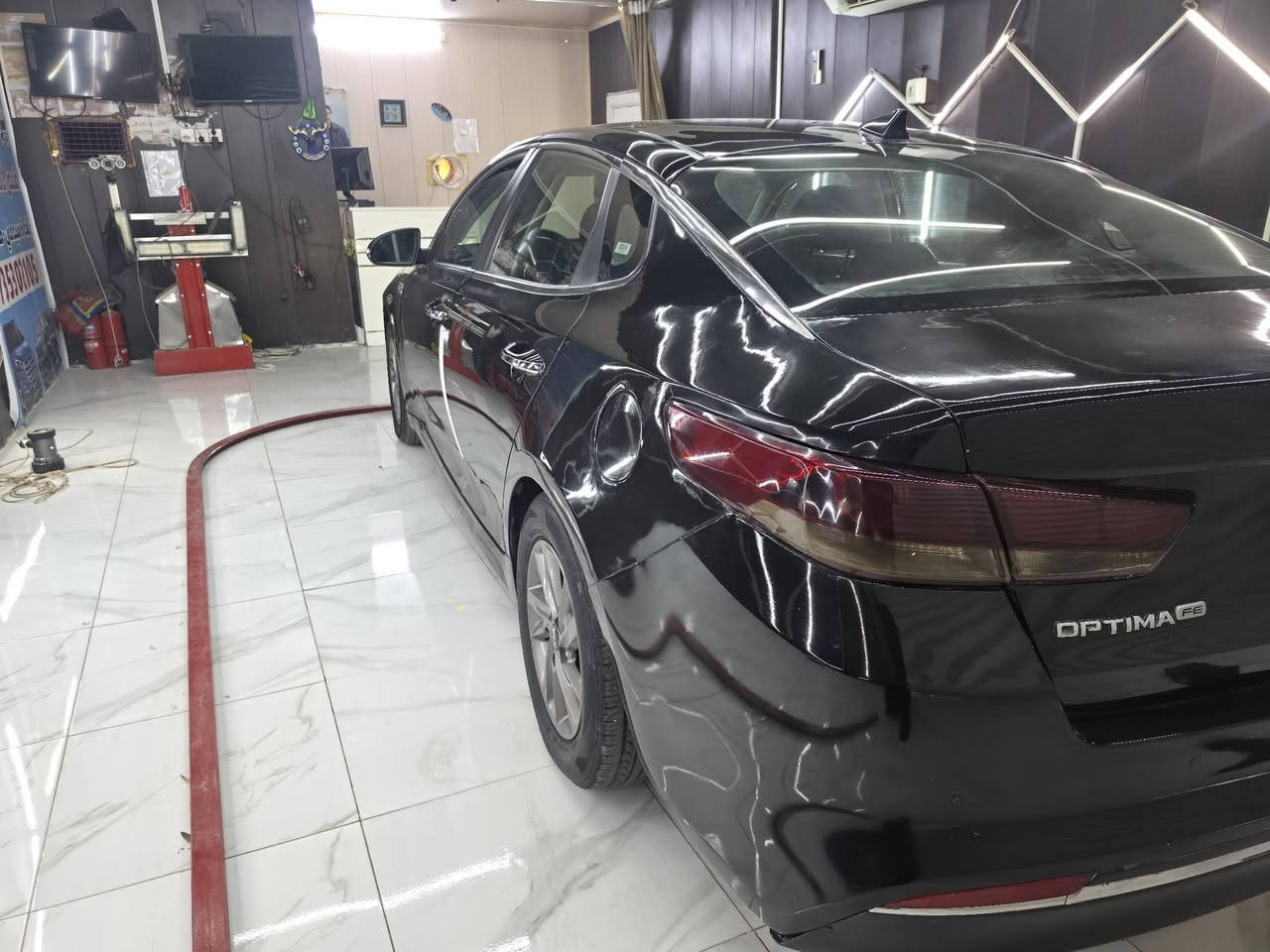 اوبتما 2020 رقم بغداد بأسمي
سياره ماشيه 45الف فقط 
حادث خلفي جنطه وجاملغ ومامبدله فقط صبغ 
سياره جاهزه مناقصه شي مكينه الا مفتوحه ولا بيه مشكله وضع شركه فقط بلكات مبدل
سياره جديد بمعنى كلمه سعر باقي تفاصيل 
اتصل 
***********
