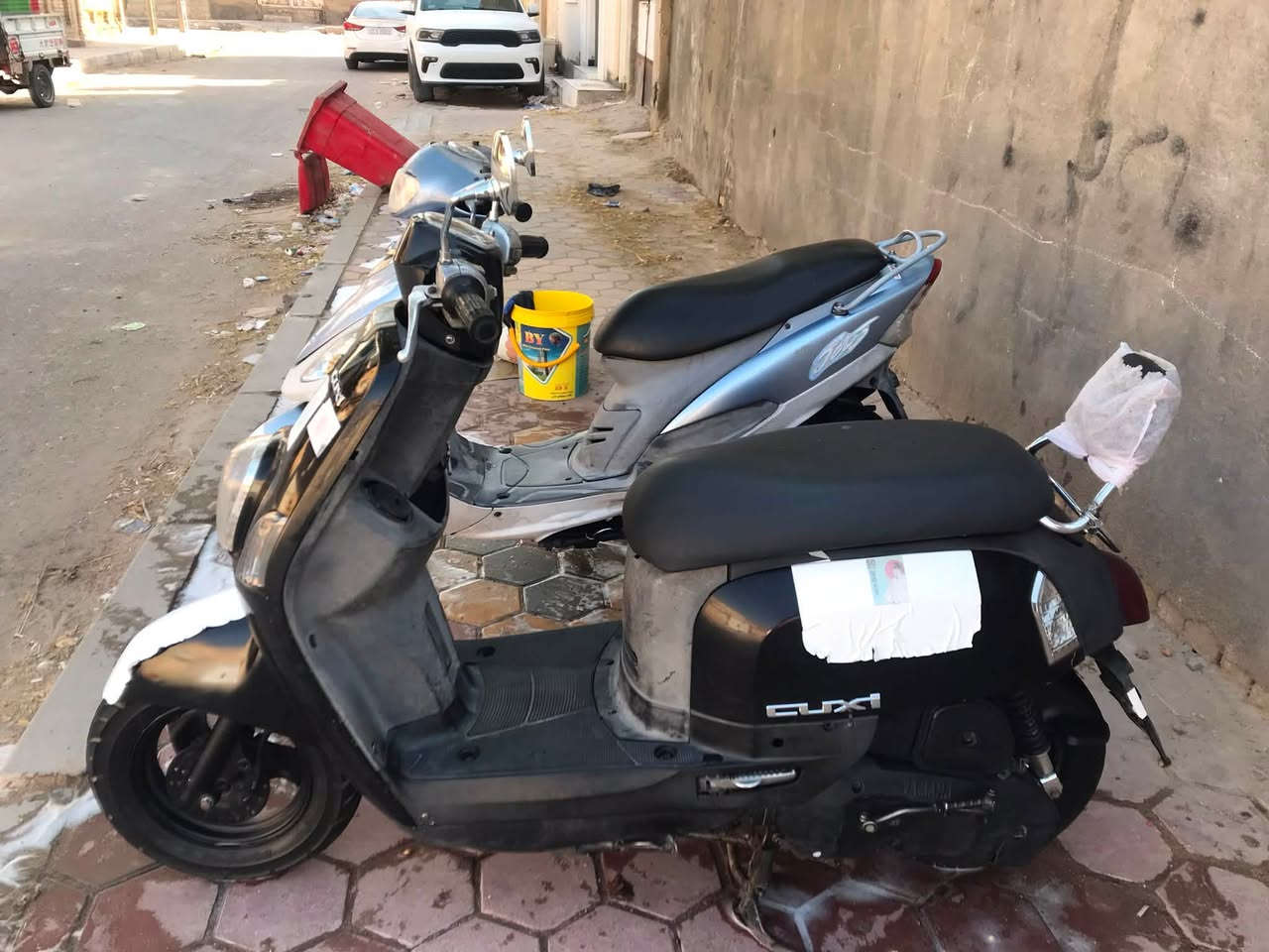 سلام عليكم دراجات لل بيع السعر خاص الرقم***********
