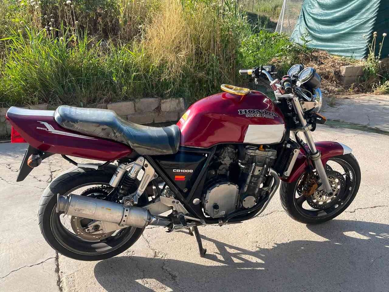 السلام عليكم.
دراجه سي بي CB 1000
لون حلو
شرط واحد ثاني بطناش
مكينه كير شرط
باقي التفاصيل خابرني وتدلل
رقمي *********** واتساب بي
