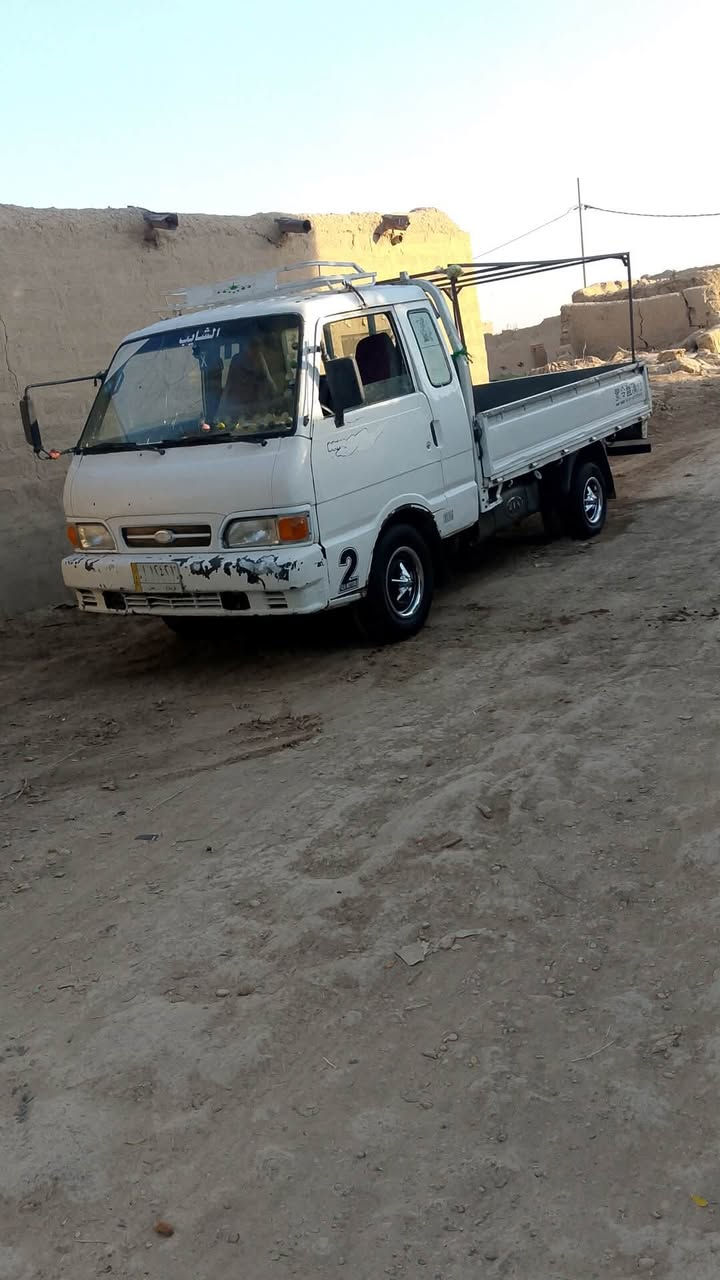 السلام عليكم سياره موديل 1995السياره مكفوله كفاله عامه كير وأكسن مكفول السياره جاهزه السعر ٥٢وبيه مجال الاستفسار اتصال ع الرقم *********** والمراسلت الصفحه
