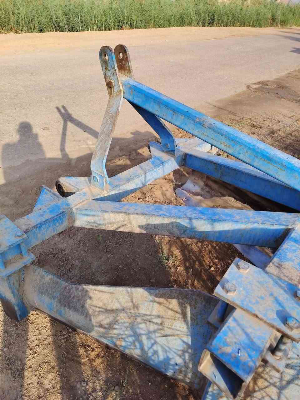 للبيع • مركبة • بدون تفاصيل