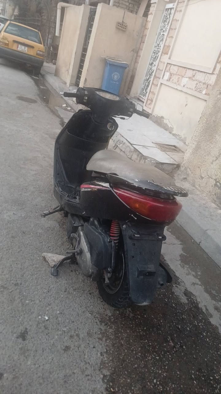 سلام عليكم بريز للبيع السعر 325 وبيه مجال مكاني بغداد الحريه دراجه خرسه وكلشي مانقصه ***********
