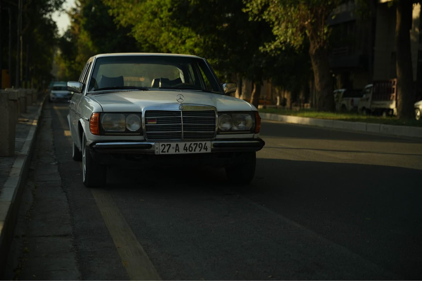 مارسدس123w ابو جحيل 
موديل 1983
محرك vvt2500 ديلكو كير ومحرك بشرط
مكاني بغداد 
تحويل مباشر صاحبها بديالى اكفلك تحويل
تبريد شغال منظومه جديدة ثلج 
مكاني بغداد
السعر 45
*********** بغداد, العراق
