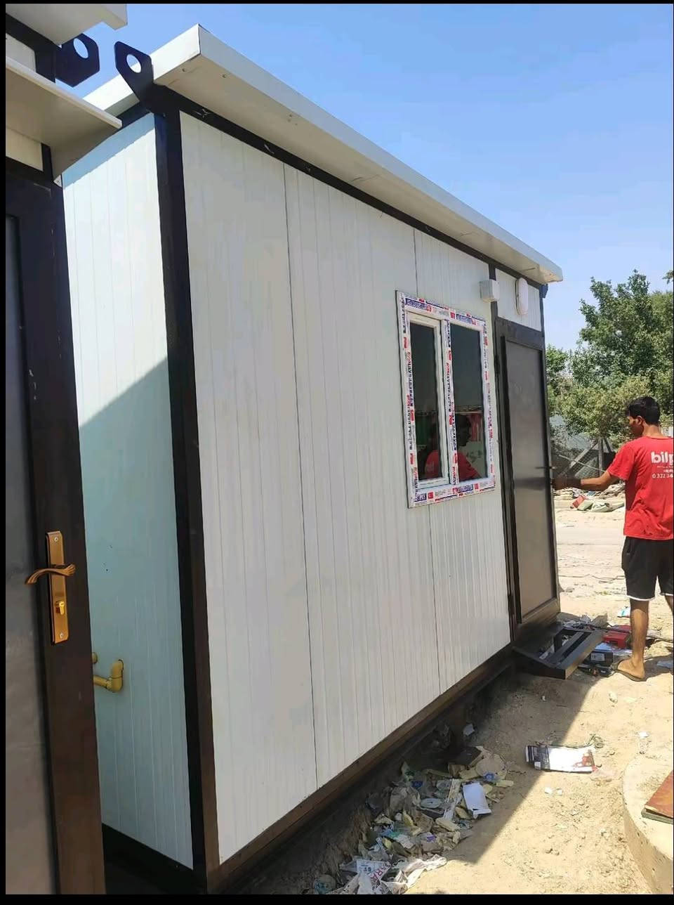 #يعلن معمل الضحى لصناعه الكرفانات 🏅عن  اقوى كرفانات  فى العراق 🏠نضمن لك تصميم وتجهيز الكرفانات والوحدات الثابته علي ايدي  خبراء من المهندسين وتنفيذ العمل على اعلى مستوى يوجد توريد وتركيب الوحدات الثابته تصنع بمكان العميل بأعلي مستوى ومواصفات مميزه و جميع المقاسات وجميع التصميمات وتشطيب كامل داخلي وخارجي ومستعدون لتنفيذ اي تصميمات داخليه و خارجيه السعر حسب المواصفات والخامات ✅ كرفانات سكنية – مكاتب – مواقع مشاريع✅ تصميم خاص حسب المساحة والاستخدام✅ خامات قوية وتشطيب عالي✅ سرعة في التنفيذ والتسليم للتواصل 🤳( ***********
