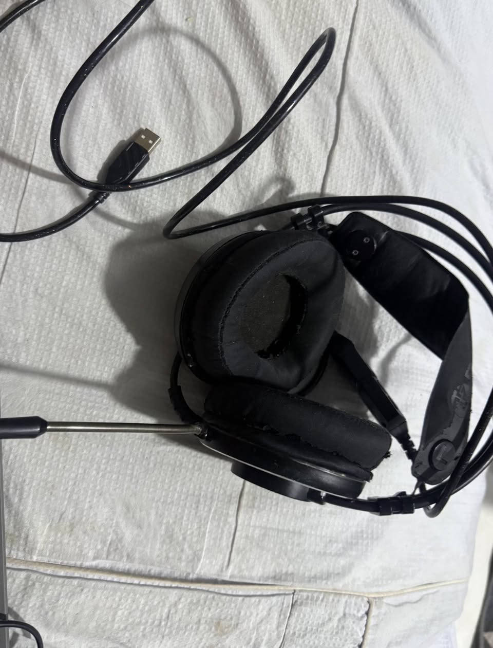للبيع مستعمل
للبيع 🎧⌨️

🎧 سماعة Fantech HG23

- مستعملة سنة ونص
- تشتغل بشكل طبيعي وبدون أي أعطال
- السعر: 20 ألف

⌨️ كيبورد

- الشركة غير معروفة
- مستعمل سنة وحدة
- نظيف ويشتغل طبيعي
- فقط دكمتين مفقودات
- السعر: 15 ألف

🔥 إذا تاخذهن اثنينهن: 30 ألف فقط

📍 الموقع: الناصرية  

***********
