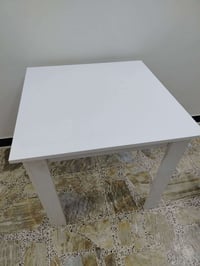 ميز طعام • ٧٠×٧٠سم
