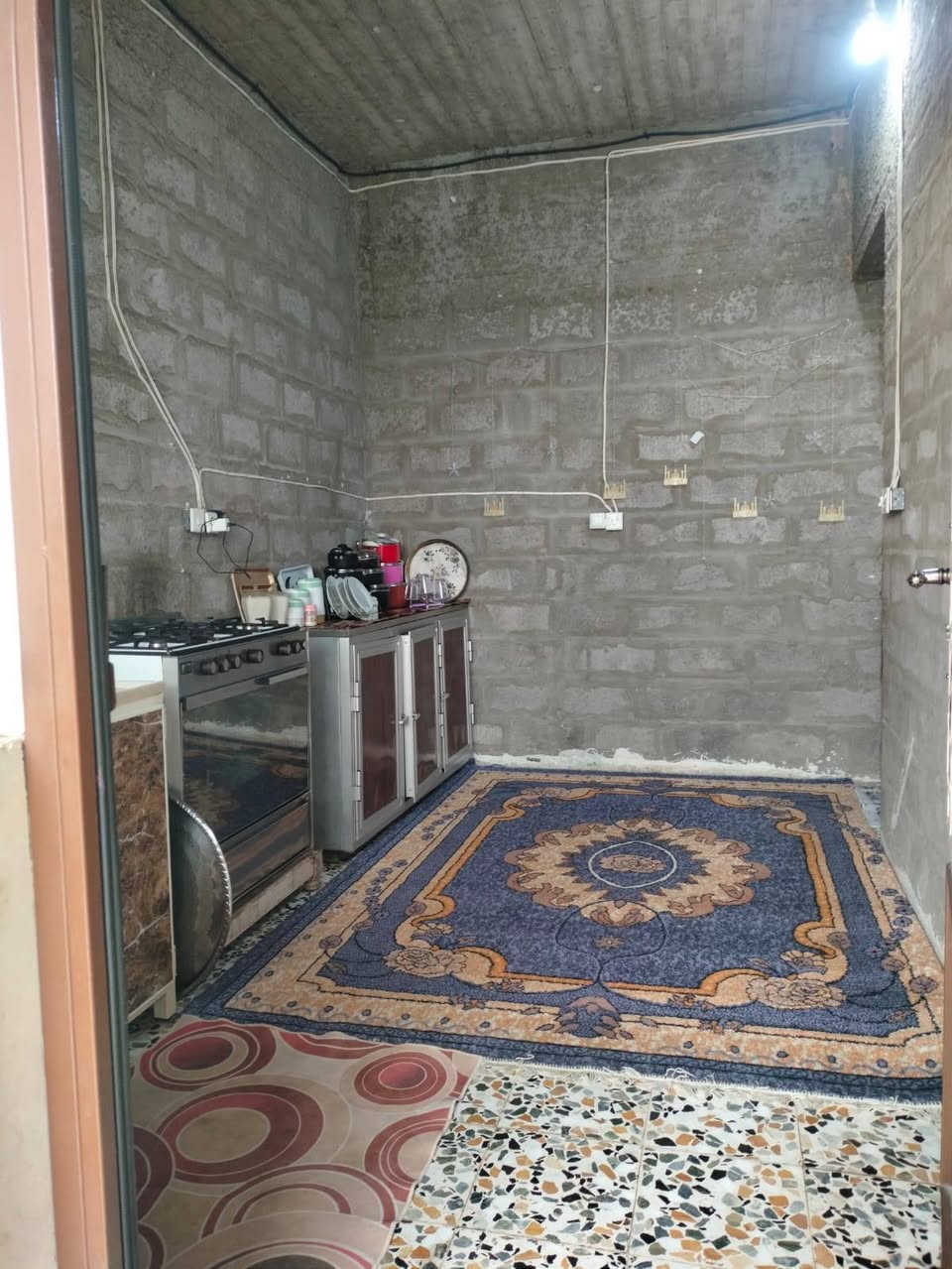 دار للبيع كارت بلديه حي السماح قرب بانزيخانه المشاعل مساحه ١٢٠ متر
غرفتين نوم استقبال هول مطبخ بيتونه كبيره

بيت مرتب بس يعوزه جص

السعر ٤٥ قابل لتفاوض
***********
***********
