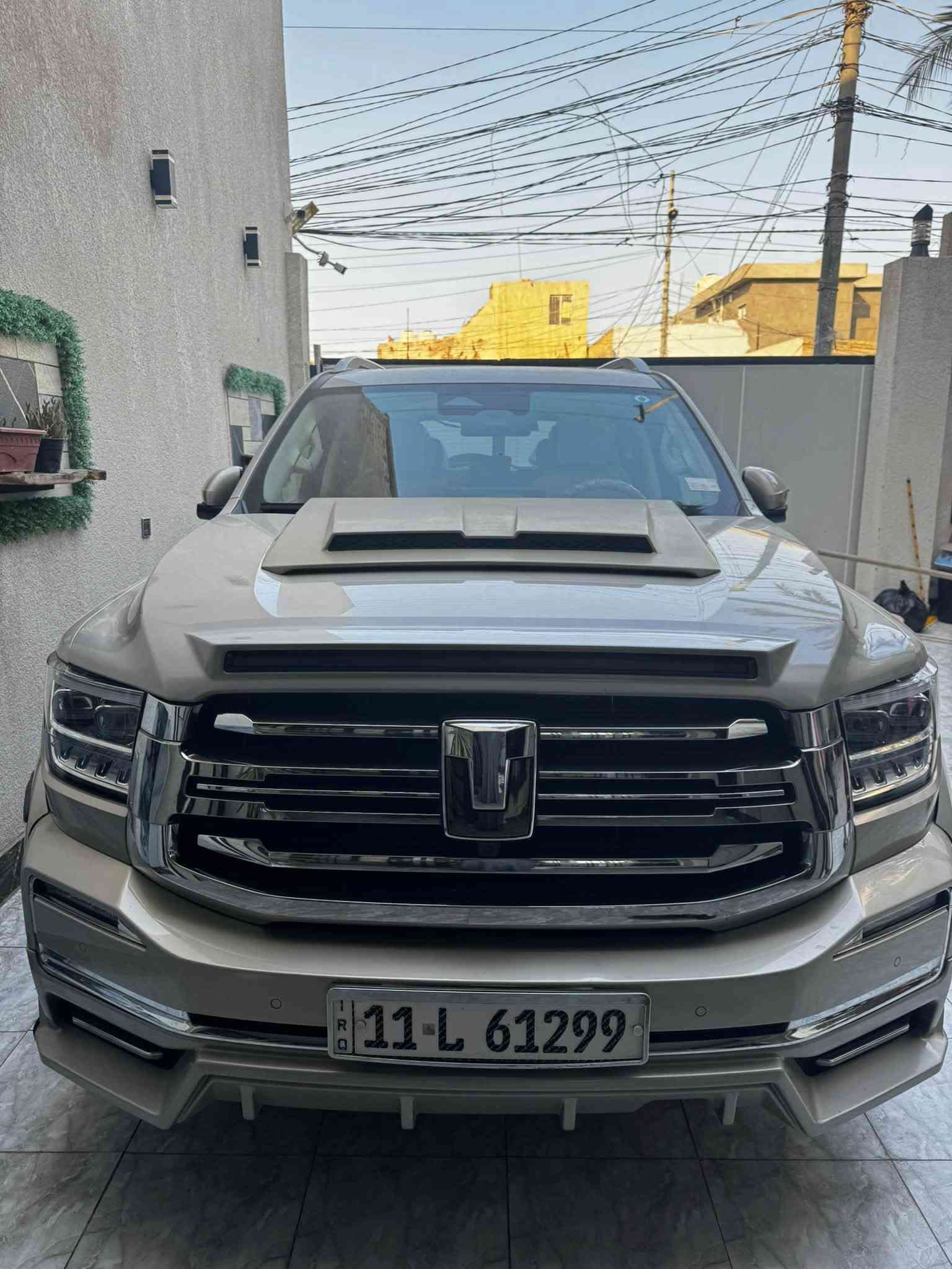 سلام عليكم تانك ٥٠٠ مزوده بكت كامل وحيدة بالعراق كت بهذا اللون
ماشية ٣٢ الف قابل لزيادة ومواصفات سيارة معروفه 
وهيه ام التانكين وسبير تعليك 
سعر سيارة  ٦٠ مليون وبيه مجال قليل 
*********** وتساب 
***********
