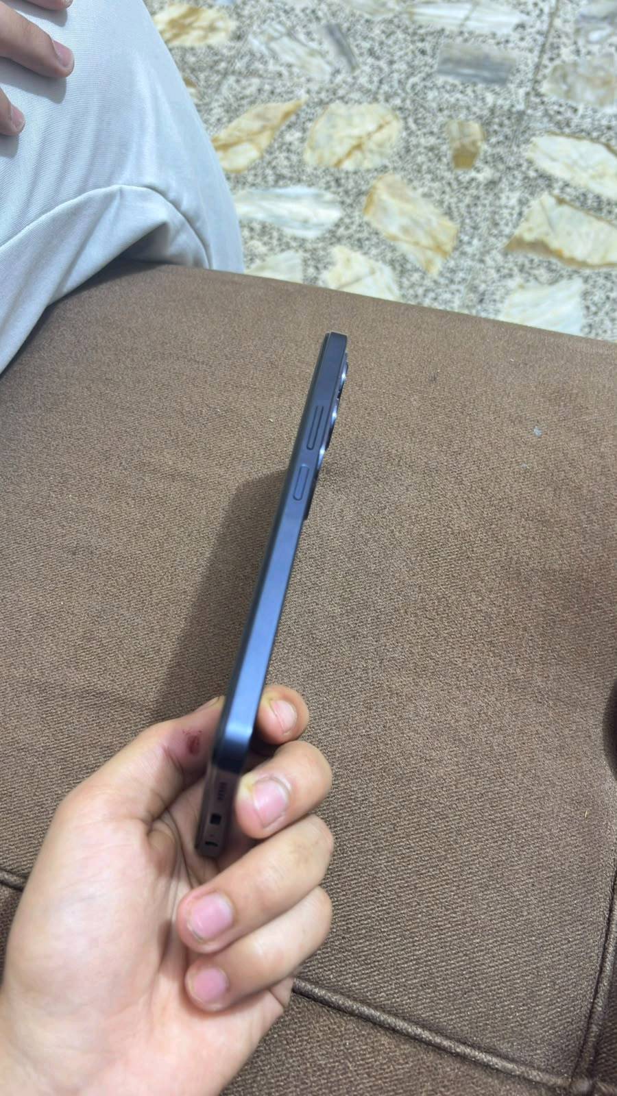 🔥 Vivo Y19s Pro | 256GB | 6GB RAM 🔥

📱 نظيف ومحافظ عليه — جاهز للاستخدام

🔋 بطارية ضخمة 6000mAh
💾 ذاكرة 256GB
⚡ 6GB RAM + 6GB RAM افتراضية
🚀 معالج ثماني النواة
📲 OriginOS 6
📡 يدعم 4G

الجهاز يعمل بشكل طبيعي وجميع الوظائف شغالة.

💰 السعر: [170]
📍 بغداد
📩 مراسلة خاص للجادين