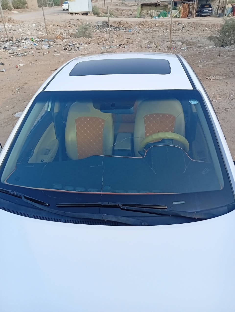 سلام عليكم سياره الانترا مديل 18 فول مواصفات مكينه دوش 2000 خليجي ماشيه 127 مكينه وكير وتبريد مكفولات بارد ب الباب الخلفي ربع باب صفحه العبري وبيها رصعات خفيفه رقم اربيل ب اسم شركه  سنويه ل28 مكان سياره البصره تنومه رقم الهاتف) *********** //***********
