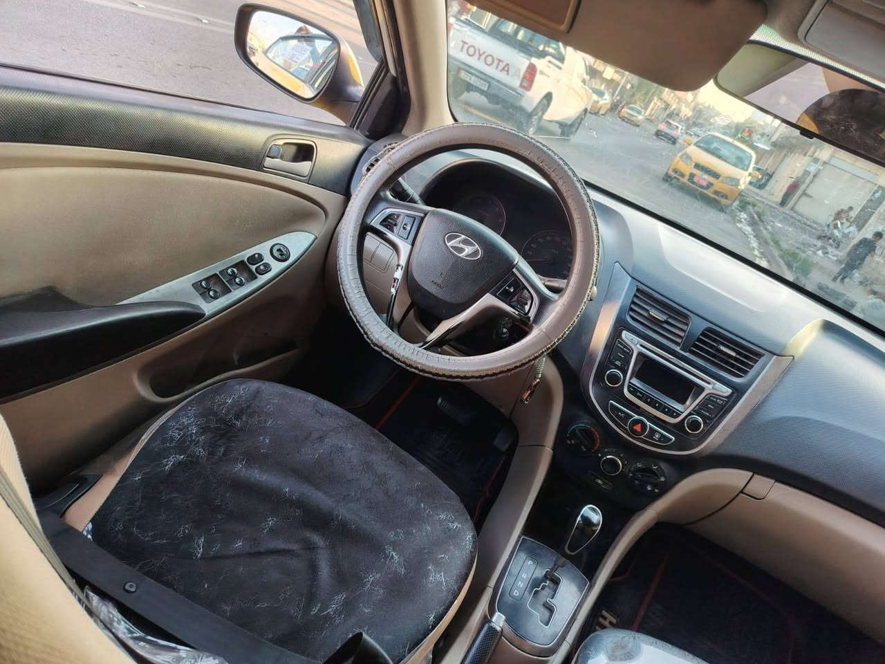 السلام عليكم 👋 
اكسنت وارد كوري موديل 2016
رقم بغداد أوربي هزه جديده 🙋 
كابون بنزين ⛽ شرط التحويل 🚦 
محرك 16 دوش كير محرك شرط 👋 
طخم تاير طخم امامي خلفي جديد 👋 
📢 ضررها جاملغت الخلفيه+طخه بلحوض والباقي كدام العين 👀 
🛑#السعر 78$💸 وبيها مجال #العنوان #الموصل #موصل_الجديده قرب جامع الايقظه شارع البطاريات 
🛑 1️⃣ اوقات العمل🕰️الاتصال من الساعه التاسعه صباحا الى الساعه العاشره ليلا🛑
🛑2️⃣بلتلفون قفل ماكو تعال ودفع سعر اليعجبك 🛑
#مكتب_ارض_السلام #لبيع_وشراء_السيارات 
🛑 #باداره/ سلام الراشدي 
***********📱كورك 📞
***********📱اسيا📞
