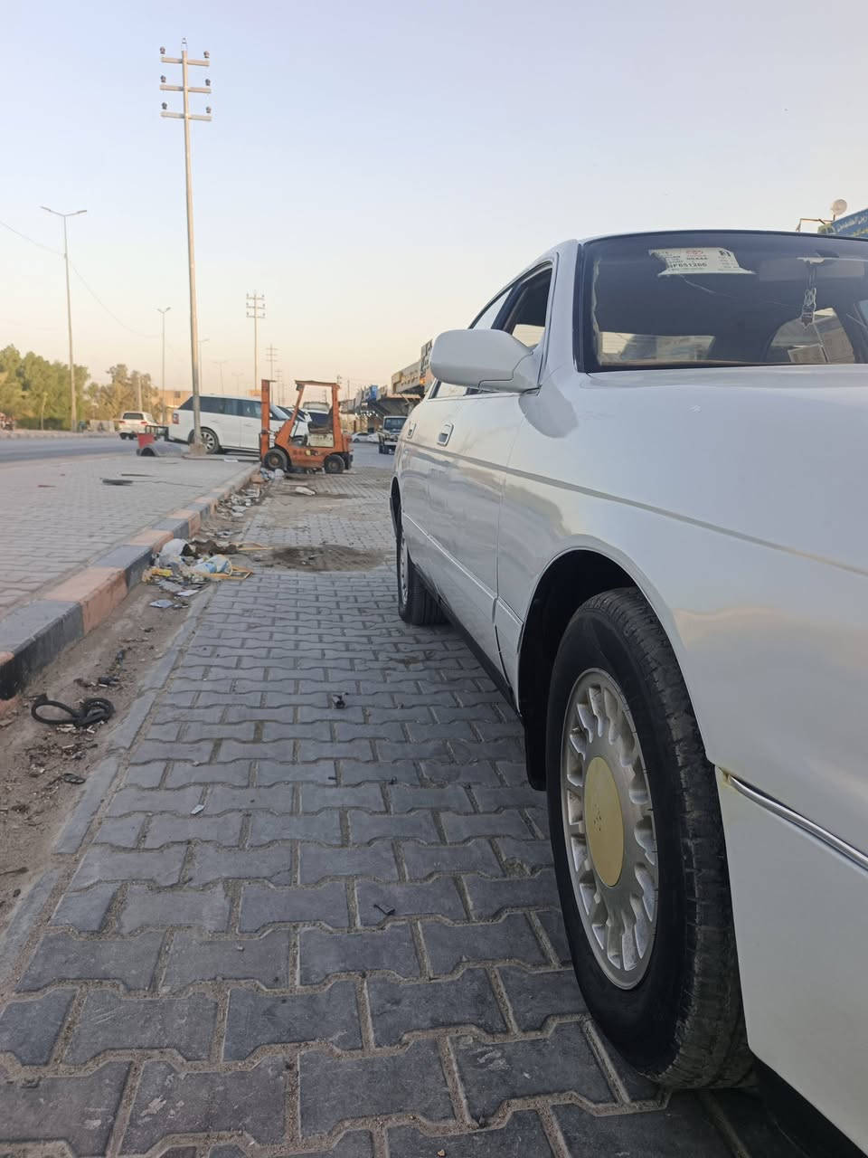 السلام عليكم بطه مكفوله كص ونقل جثه وتحويل وغرامات تشتري شرط عقد مروري المالك ميرضه السيارة مكفوله من الحادث القوي والخفيف طخه مابيه صبغ رشه جراد بس عله ايدي حداديه ومكينه وكير جدد تبريد منضومته زيرو مدري شطك طار الغاز شاشه سنتر لوك شغال كهربائيات كله شغاله مكاني نجف السعر ٤٧ مجاله قليل للشراي ***********
