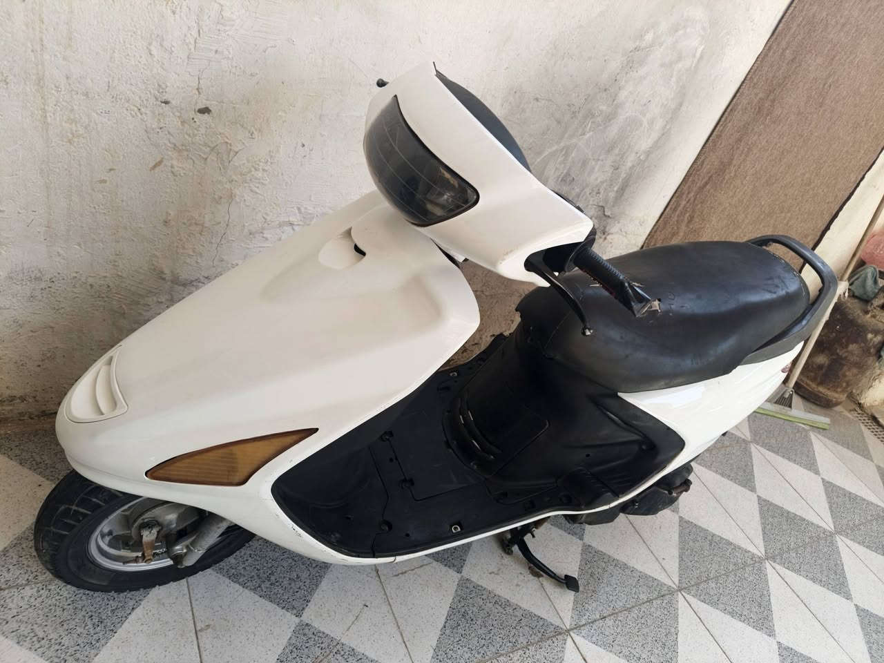 دراجه فراشه النظافه شوفت عينك نهضه تخبل
هاي الصور جديد كهربائيات سلف هندر دبلات 
كله شغال مفتوحه مره وحد وشغل مضبوط 
نقصه بس باتري فقط مكاني ديوانيه المركز
***********
