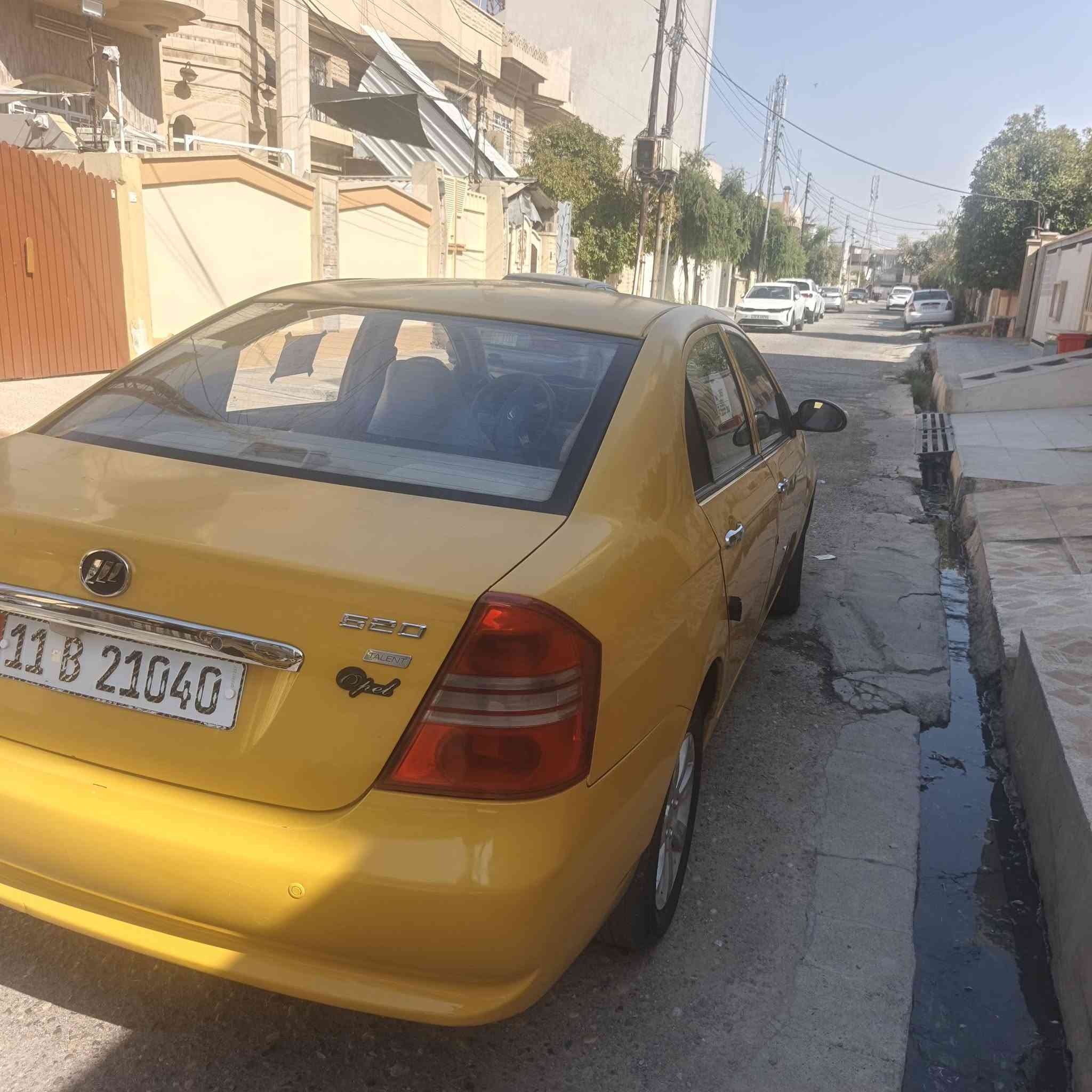 ليفان ٦٢٠
موديل٢٠١١
محرك كير ابلادي شرط لا صرف ولا نفخ 
كبون بانزين 
بدون ضرر 
بسمي رقم بغداد انكليزي
شرط الوكاله وتحويل 
السعر 47وبيها مجال 
مكان موصل حي المثنى 
التواصل عل رقم 
***********
***********
