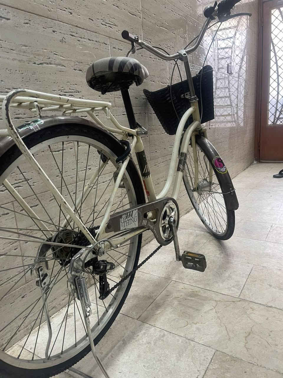 السلام عليكم باسكل بناتي  للبيع اي نقص مابي قياس ٢٦ نضافه ٩٠% الباسكل ياباني اصلي السعر ١٣٠ او بي مجال مكاني المرسلات حي الجامعه للتواصل ***********
