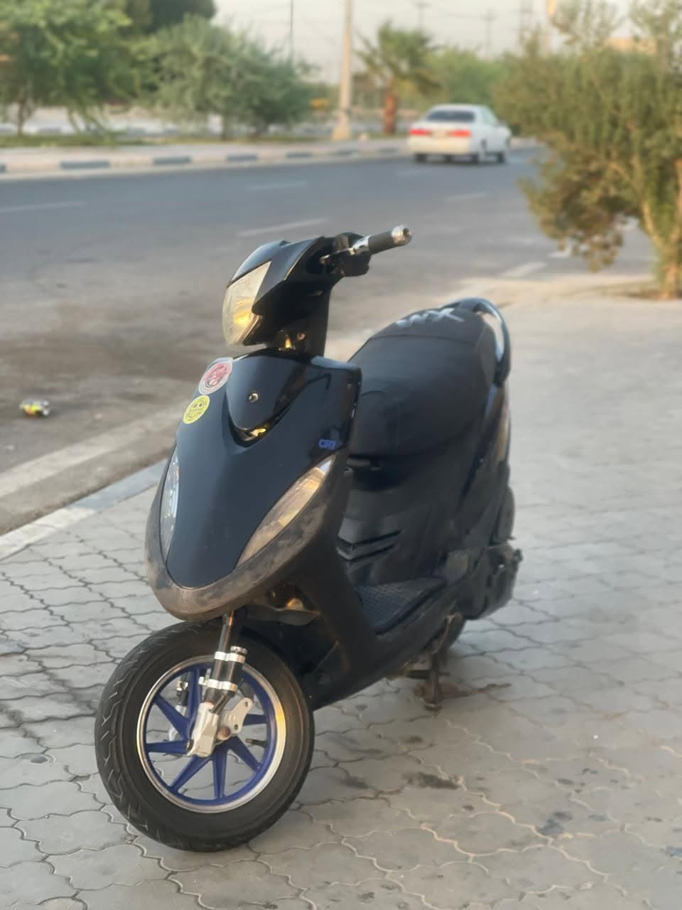 السلام عليكم متاح ماكس عدله سوادات بلاد مختمه  ويل رياضي كزوز fm كل شي شغال هورن اشارة لايت سكن الدراجة مفتوحهه مزوده 55 بوشه تايوان تزويد اصلي  شلعة ومعدل تشلع الكاع هندر سلف  مكاني بصرة الزبير سعر الدراجة 575 شراي اتصل او راسل هنا  ***********
