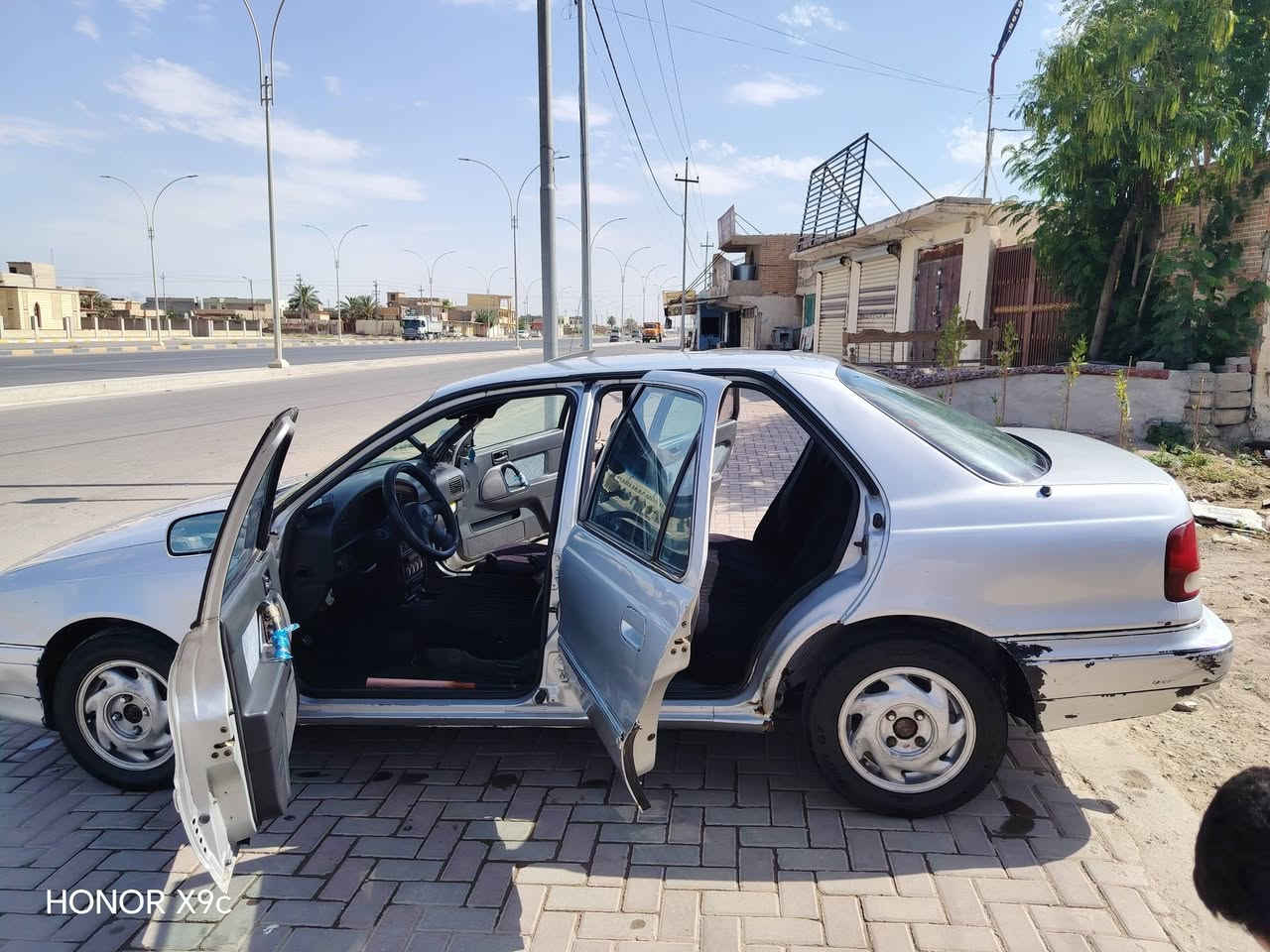 سلام عليكم الانترا دمعه للبيع موديل 94 السياره جاهزه كلشي ماعايزها تدفئه تبريد شغال مكان السياره صلاح الدين بيجي التواصل ع رقم***********

نص مكتوب في الصور:
- HONOR X9c
