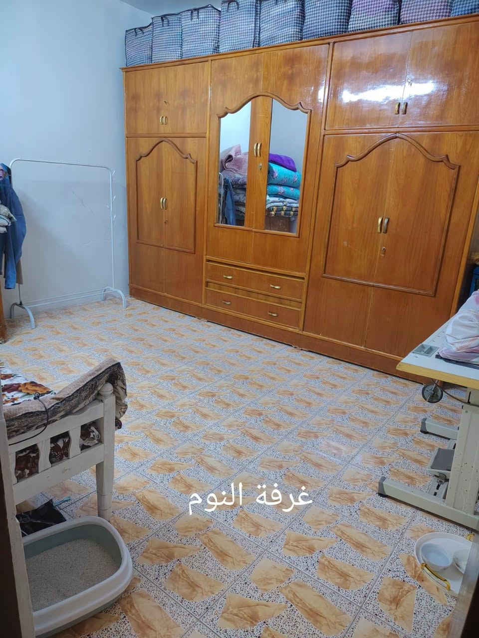 🏠 دار للبيع في بهرز – باب الخان
📐 المساحة: 100 متر
📏 الواجهة: 8 م × النزال: 12.5 م
🏡 طابقين
📜 طابو زراعي – سند 25

🔹 الطابق الأول: استقبال، صالة، غرفة نوم، مطبخ، صحيات داخلية وخارجية.
🔹 الطابق الثاني: 3 غرف، صحيات، وبيتونة.

📍 الموقع: بهرز – باب الخان

📞 للاستفسار: ***********

نص مكتوب في الصور:
- صحيات
- استقبال
- غرفة النوم
- صاله
- مطبخ
- غرفه النوم
- غرفة النوم او صاله