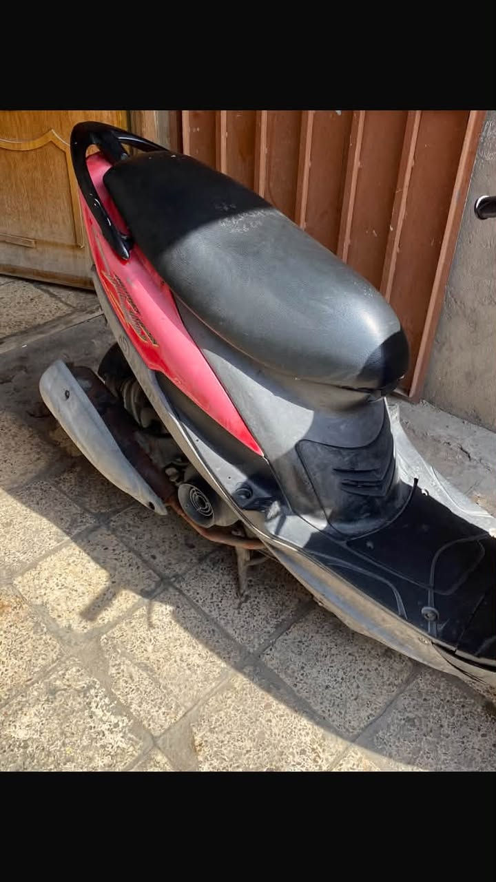 عدله بلاديه من طول لطول ملحه بيه كلج خلفي عنكبوت ول باقي كله بلادي مكينه بلاديه ممفتوحه كابريتر اصلي كله اصلي مملعوب بل دراجه كفرات مختمه اصليات نكره بكل وقت دراجه جديده مكاني بغداد شارع فلسطين سعرها 850 🍀رقمي ***********
