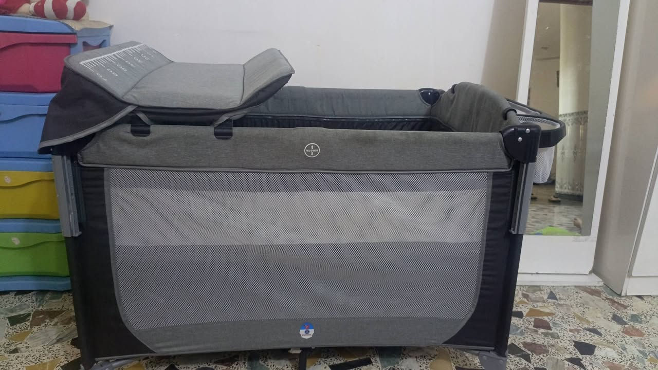 سلام عليكم جربايه طفل حديثه و جديده مستخدمه شي قليل 100وبيهه مجال ورقم ***********مكان التاجي بغداد
