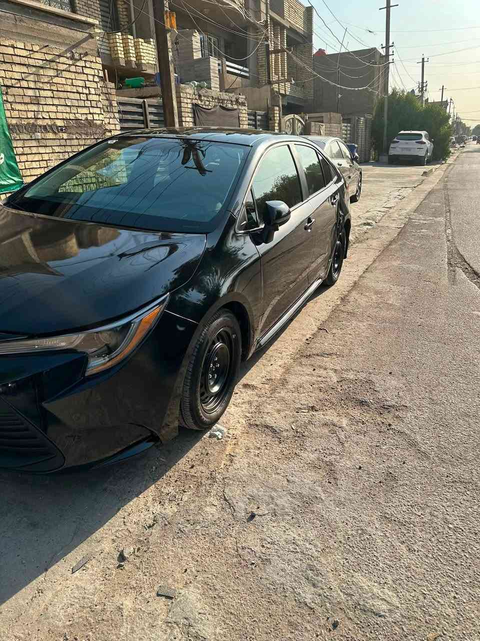 السلام عليكم سياره كورلا امريكي ماماشيه 5000كير مكينه تخم تاير جديد مديل 2025 رقم بغداد انكليزي داير وباب معدل بارد السعر 155وبيه مجال مكاني بغداد الامين الثانيه الرقم ***********
