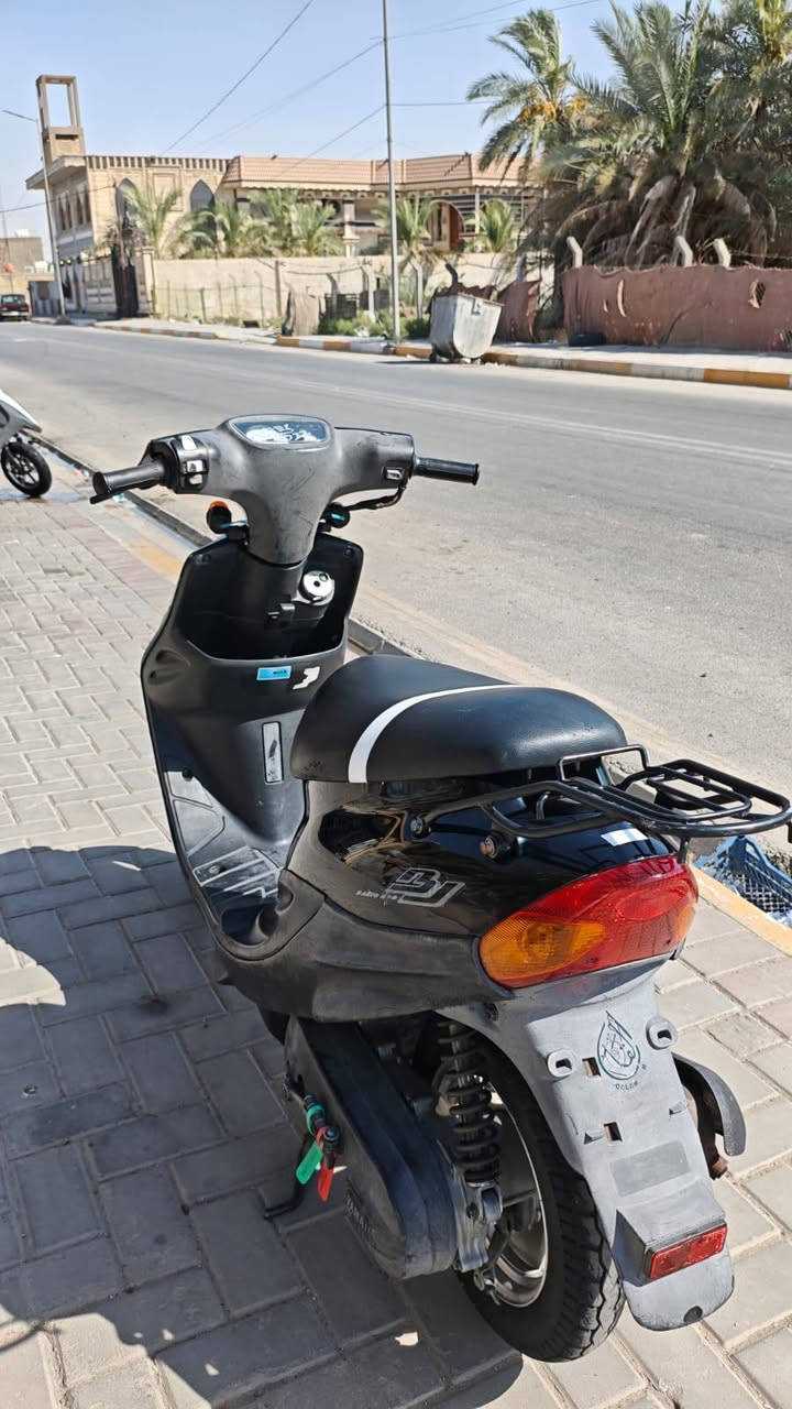 السلام عليكم بيجي للبيع حاويه ما مفتوحه  
السعر 650 وبيه مجال بسيط 
***********
