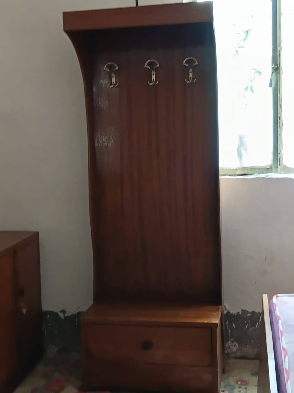 غرفة نوم للبيع نضيفه شراي اتصل غير متواجد عل نت *********** سعر 550 بيها مجال لشراي
