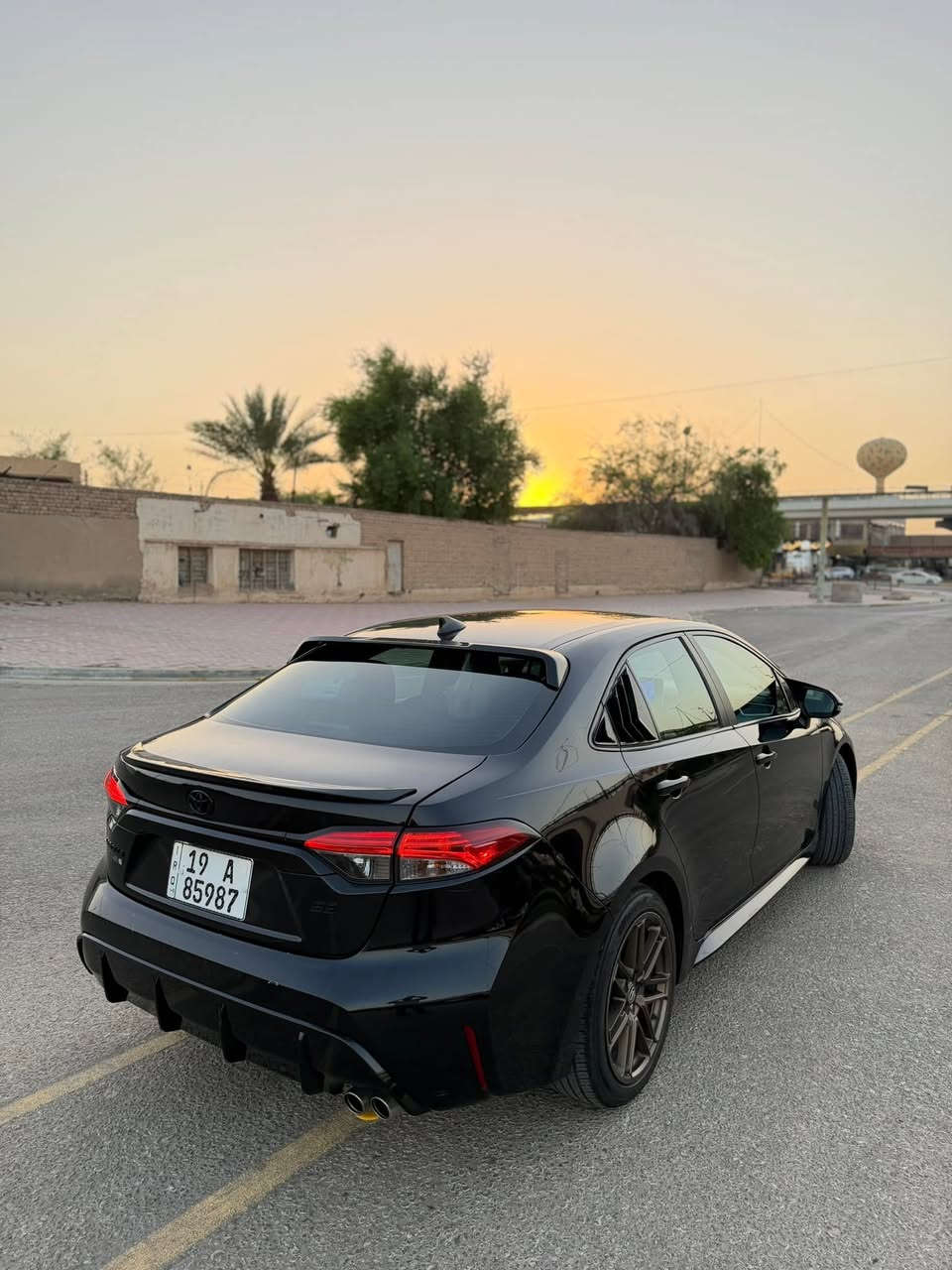 للبيع 
تيوتا كورلا se نايت ادشن بلاك توب 2024
محرك 2000cc
مرقم شهداء كامل وكالة عامة باسم المشتري 
المواصفات 
بصمة 
لد امامي 
زنون 
بكلايت خلفي لد 
سستم صوت jbl
ويل كب بلادي 
داخل احمر واسود 
شاشة كبير نظام كار بلي 
سقف كنتارة بلادي 
سايد بريك بصمة 
رادار امامي 
رادار جانبي 
اوتو هواد 
مودات قيادة 
السيارة جدا جديدة بدون اي نقص جاهزة من كلشي 
كير محرك حدادية كفالة 
حادث السيارة طرف البنيد بدون ايرباك 
ماشية 26 الف فقط 
سعر السيارة 153$ وبيهة مجال بسيط 
مكان السيارة كربلاء 
للاستفسار 
***********
