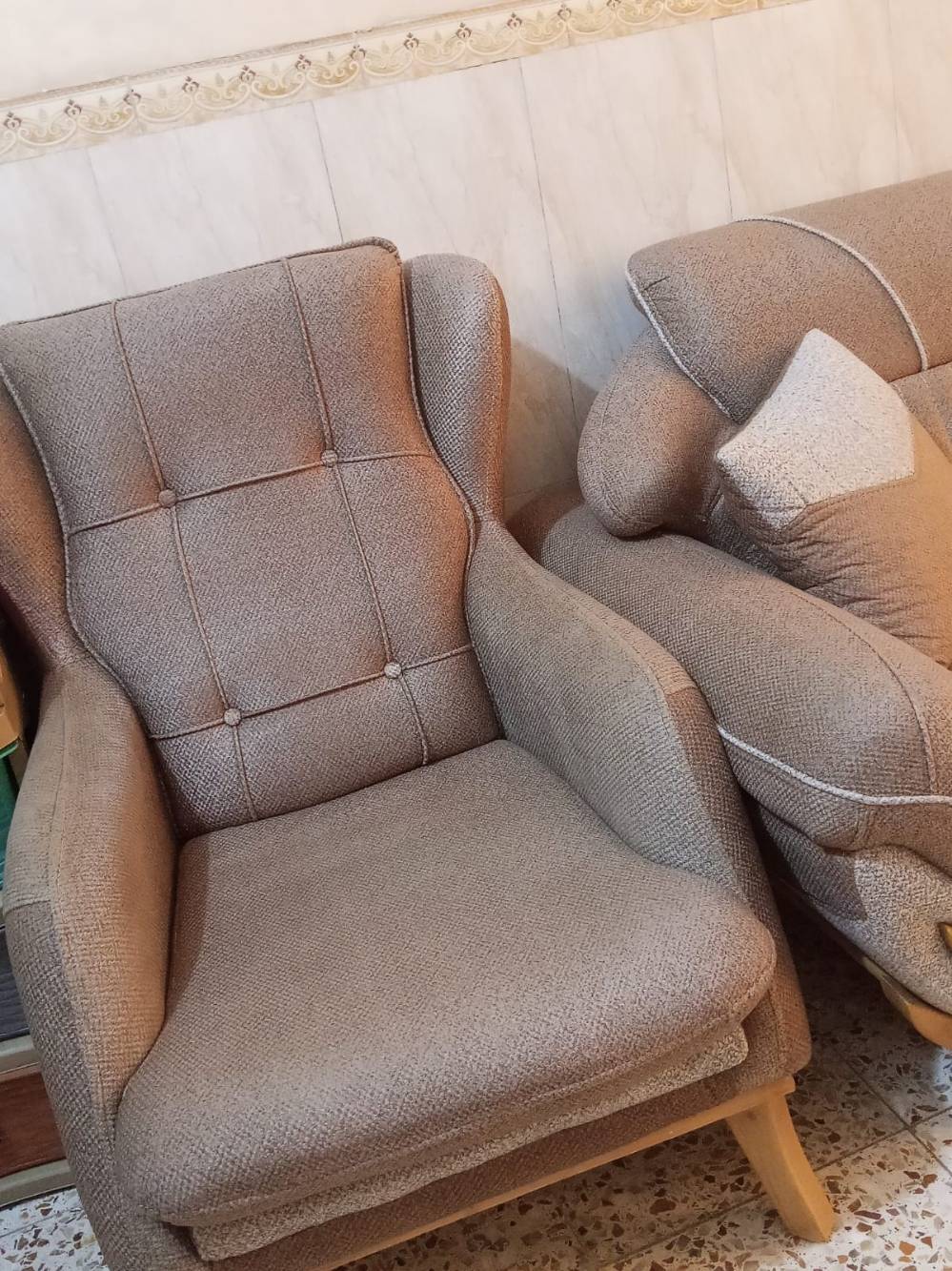 سفنج طبي • سرير • داخله حديد