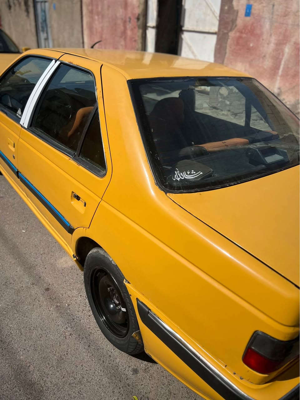 بيجو بارص مديل13 
كير محرك مابيهن شي 
تبريد شغال 
حدادية جديده
كهربائيات كلها شغاله سياره نضيفه بيها ملاحضات زغيره 
 سنوية ل2029 ياله تنتهي  غرامات ماعليها فقط هيئه سنه وحده 

سعر 29 وبيها مجال 
واتساب *********** البصرة, العراق
