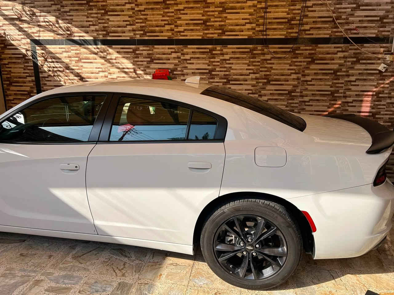 السلام عليكم
للبيع فقط 
جارجر SXT BLACKTOP 
موديل: 2023
رقم اربيل 
اللون: ابيض
مواصفات :- 
- فور ويل
- شاشة كبيرة 
- بصمة تشغيل عن بعد 
- داخل جلد احمر 
- مكينة ٦ سلندر 
- كامرة خلفية 
- نظام سبورت 
وباقي المواصفات المعروفة.
السيارة وارد حادثها مرفق بالصور تبديل دعامية وبنيد فقط بدون صبغ السيارة جديدة كلش استخدام شخصي السيارة عدى حادثها الباقي كفالة لا ضربة ولا صبغ وصار بيها شخوط بسبب النفوس الضعيفة والسيارة ماشية ٨٠ الف كيلو مكانها ميسان - العمارة سعرها ٢٣٣ وبي مجال 
للاستفسار اكثر الاتصال بالرقم : ***********
