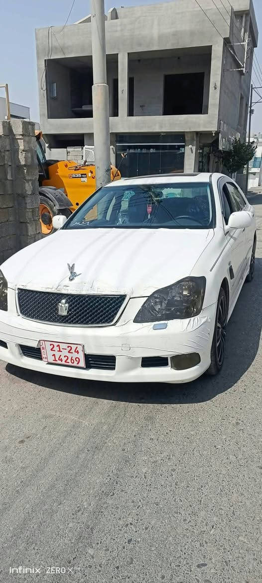 شاهینە 2005 گجکە بەگجە بۆفرۆشتن . بەشه رتی گێڕومەکینە ژم. *********** 
*********** 
نرخ 47 وەرەقەو محامەلەیەکی کەم ناو نیشان قەلادزێ

نص مكتوب في الصور:
- Infinix ZERO X
- Infinix ZERO
- Infinix ZERO X PRO