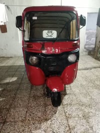 باجاج 17 • اوراق • تنومه