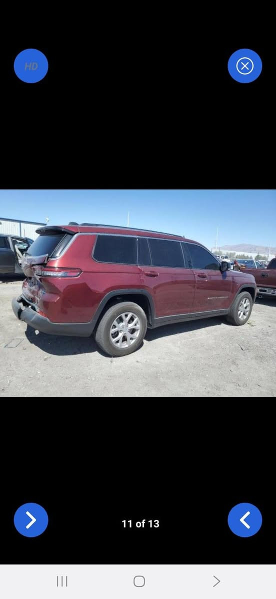 جيب لمتد 2023 LIMITED (L ) 
  فول مواصفات عدا الفتحة  ماشية 26 الف كيلو 7 راكب مقاعد منفصلة vip
محرك 3600 
مقاعد تدفئة و تبريد 
ستيرن تدفئة 
صندوق كهرباء
رادارات محيطية 
وباقي مواصفات اللمتد المعروفة 
( السيارة وارد امريكي بيه قبق جنطه تبدل نفس اللون )
رقم اربيل بااسمي 
مكان سياره بابل 
السعر 305
رقمي ***********

نص مكتوب في الصور:
- 11 of 13