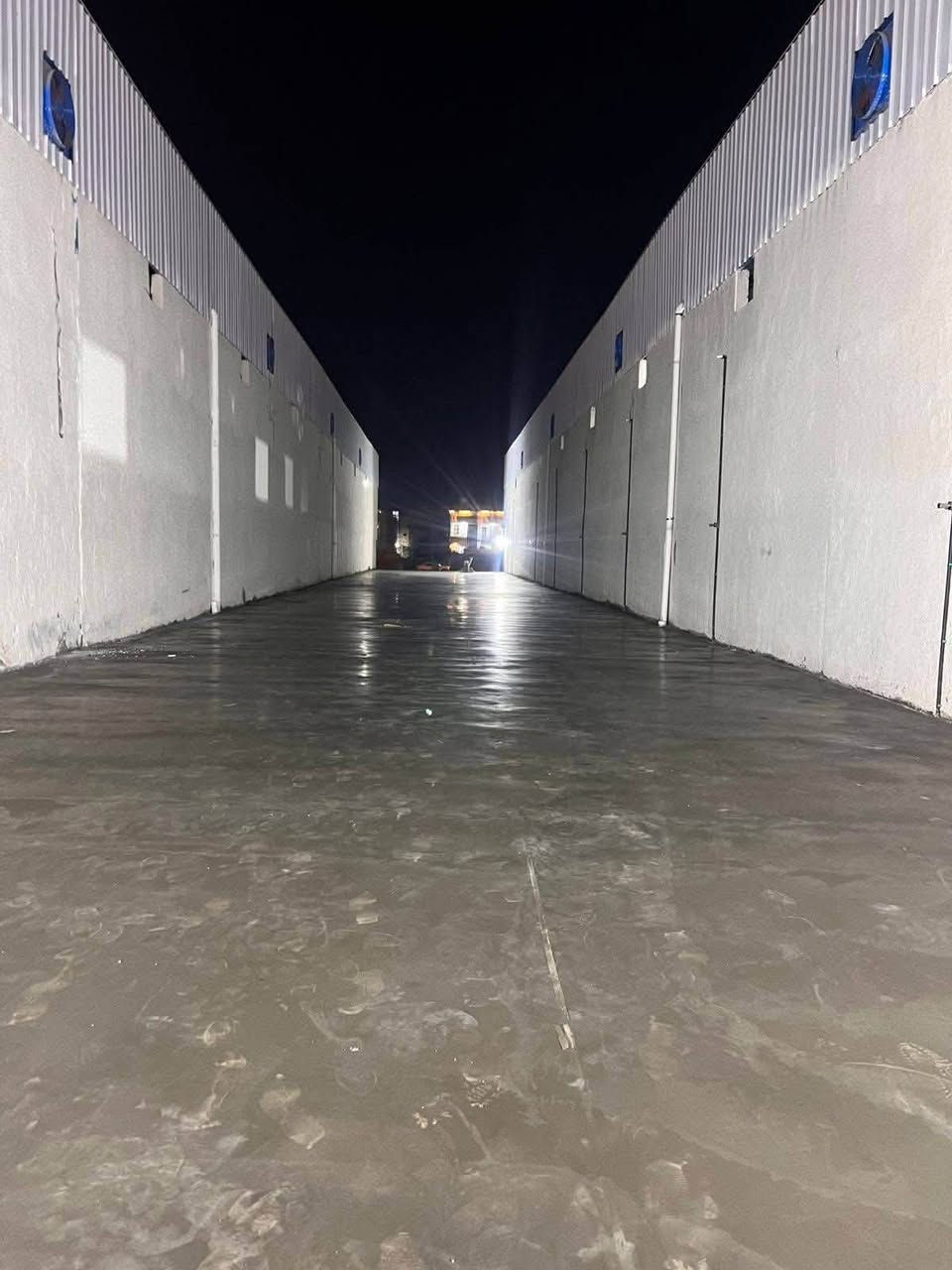 📢 خدمات صب وسقل الأرضيات – كادر محترف وجاهز للعمل 📢
👷‍♂️ نوفر كادر متخصص بخبرة عالية في مجال صب وسقل الأرضيات داخل جميع محافظات العراق

🔹 أعمالنا تشمل:
✅ دك القالب الحديدي بدقة واحتراف
✅ سحب المسطرة حسب أعلى المعايير الهندسية
✅ سقل الهليكوبتر للحصول على سطح أملس ومثالي
✅ إضافة الجوينات (فلين أو كتر) لزيادة قوة ومتانة الأرضية

💯 صور أعمالنا تعكس جودة شغلنا ومصداقيتنا
💲 أسعار مناسبة ومدروسة للجميع

✨ نتميز بـ: الخبرة – السرعة – الدقة – الجودة العالية ✨

📩 للحجز والاستفسار تواصل ويانا مباشرة على الأرقام التالية:
📞 ***********
