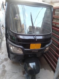 تكتك موديل 20 للبيع اوراقها كاملة للتواصل 07728519656  العنوان بغداد ح...