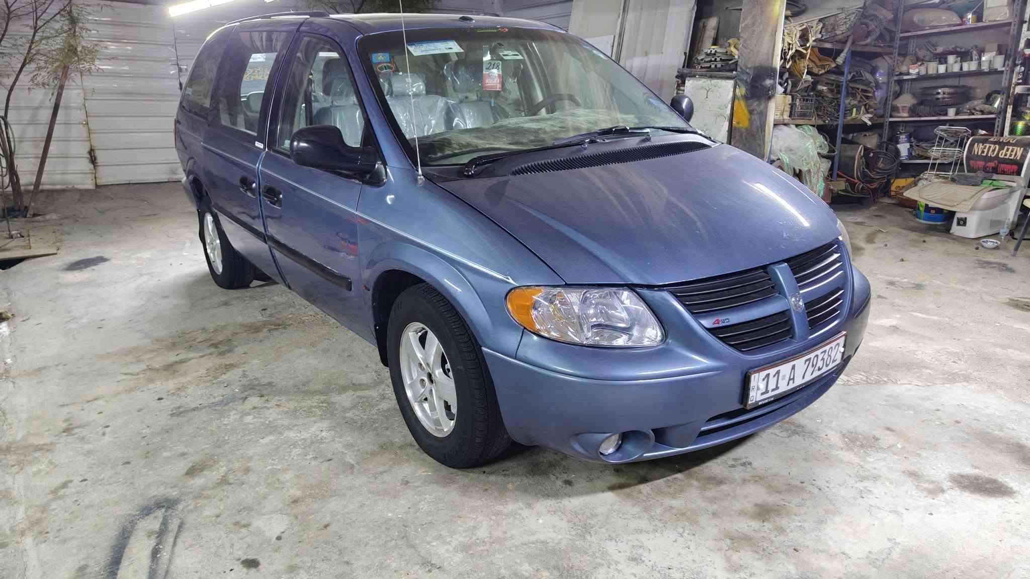 بيع أو مراوس 🚗
السعر 74 وبيهه مجال 
دوج كرفان 2007
رقم بغداد أنكليزي بأسمي هزه جديده ورقم وسنويه جدد 
بيع أو مراوس بصالون
شاصي طويل 
كشنات بلع تصير حمل 
7راكب غرفه واسعه كلش 
3قطع تبريد 
تبريد ثلج تحكم خلفي وامامي 
تدفئه شغاله 
تحكم ستيرن 
صدر خلفي ورگ ودبل خلفي 
بنز امامي خلفي 
صبغ حزام جماليه بدون ضربه وبدون معجون وبدون دواخل
 بور ستيرن مرات يشتغل فول ومرات يصير ثكيل شويه  يحتاجله تبديل 
*********** 
 واتساب او أتصال 
قرب جزيرة بغداد السياحية

