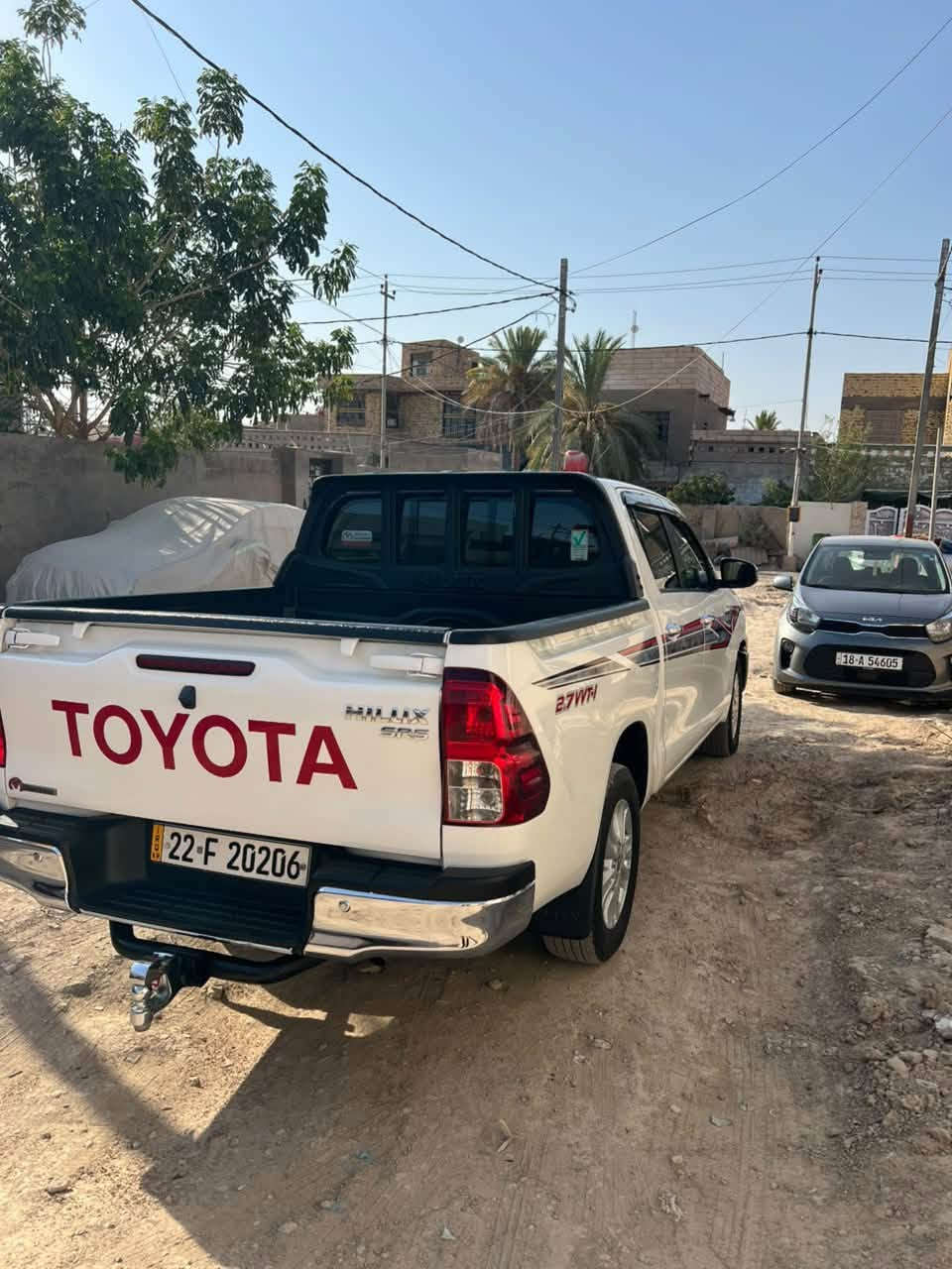 هايلوكس ٢٠٢٣ • ٢٫٧ بنزين • ناصية
