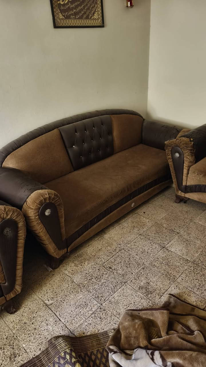 ١٠٠الف جانب أيمن *********** كورك بي بس واتساب *********** معا مخاديد معا هم وجوه مالي
