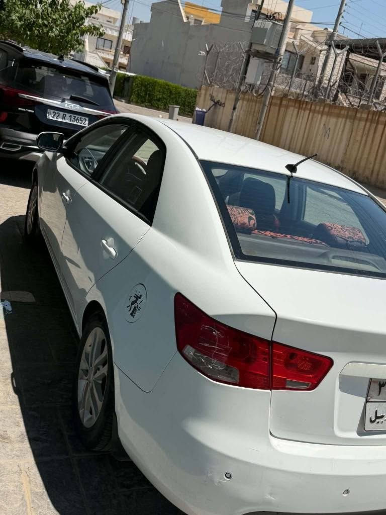 بسم الله الرحمن الرحيم
تحية طيبة للجميع .

كيا سيراتوا للبيع  موديل ٢٠١١ رقم اربيل ( نصف مواصفات) مرأت شفط ويل فراشة  السيارة به ربع بونيد صبغ + هلال كارت اقل شبر مع ملاحظات البسيطة ( سنوية والرقم قديم )
للتواصل / *********** + واتساب + فايبر
مكان السيارة / اربيل أربيل, العراق
