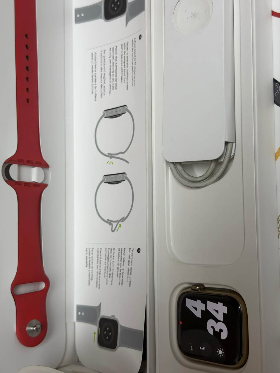 ساعه أبل ⌚️  Apple Watch Series 7️⃣
Stainless steel  GOLD
ستنلس ستيل  الذهب
الملابس  هيج قطعه ليكول عدي ساعه ابل😘😘
مواصفاته هوايه اكتبه جات جيبيتي وهو  كلهن يطلعهم الك
                       جيل 7️⃣🔥🔥
حجم  4️⃣5️⃣  ⛩️
               بطاريه  8️⃣5️⃣🔋👉👉👉
نظافه  9️⃣9️⃣💯💯 
كامل الملحقات الاصليه
مركز سيمو المايسترو دورة شارع الصحه
👉👉***********
اتصال 📞واتس اب /للحجز
توصيل لكل العراق
تابعني  🚀حتى يوصلك كلشي جديد يخص منتجات ابل
