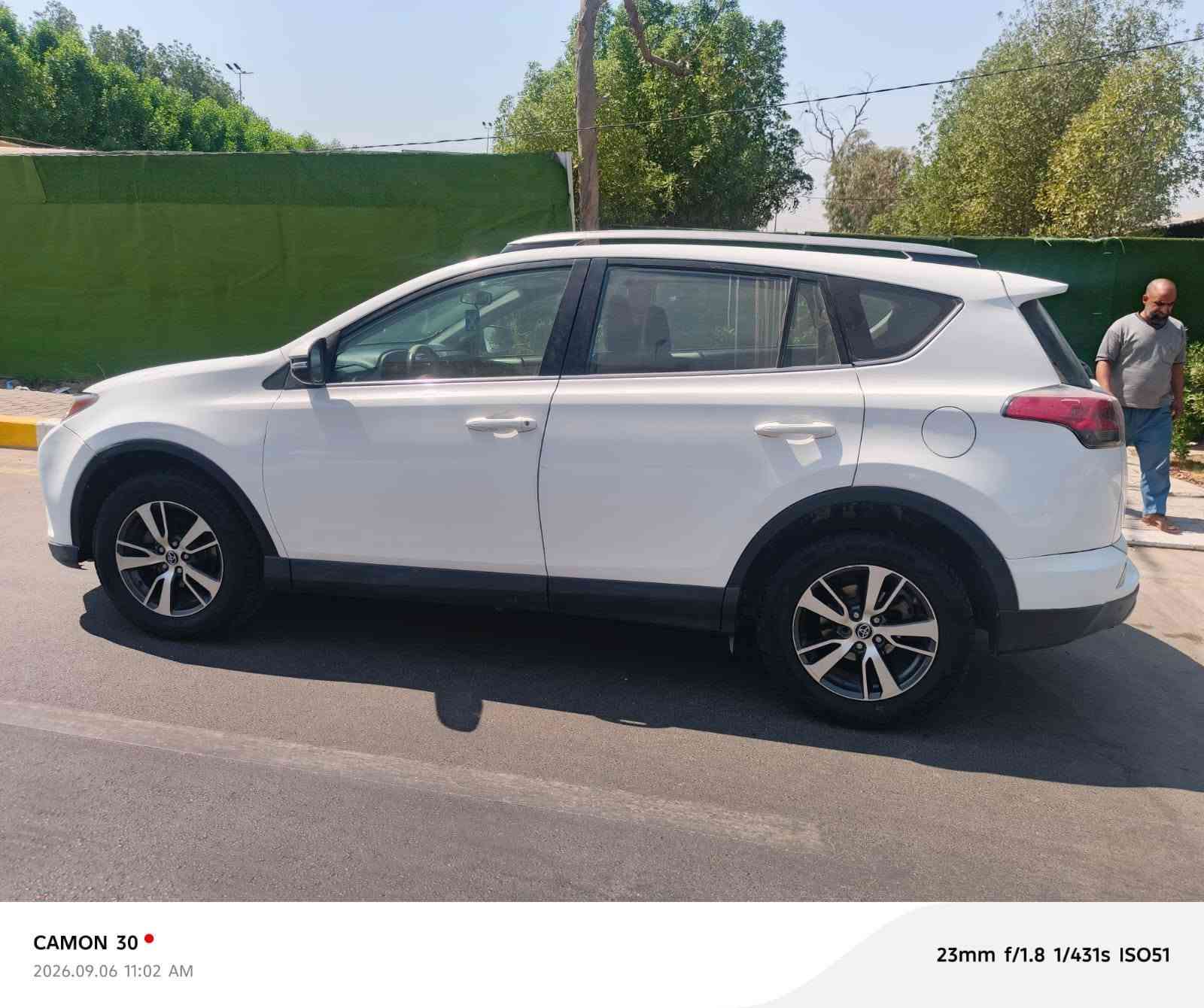السلام عليكم للبيع تيوتا راف فور RAV 4
موديل 2018 مواصفات XLE يعني لمتدد 
حادث مال امريكا جاملغ جه السايق والبنيد 
رقم اربيل سنويه مجدده
وبل عراق صار بيها جاملغين الخلفيات صبغ بدون
اي دواخل ودعاميات مصبوغات ثنينهن السياره عليها تخم 
تاير جديد السياره جاهزه تراي وين ميعجبك اكفلك السياره من 
اللغود والشواصي والدواخل 
 غير متواجد عل فيس اتصال فقط 
***********
السعر 140 وبيها مجال شي قليل 
العنوان بغداد الأمين
