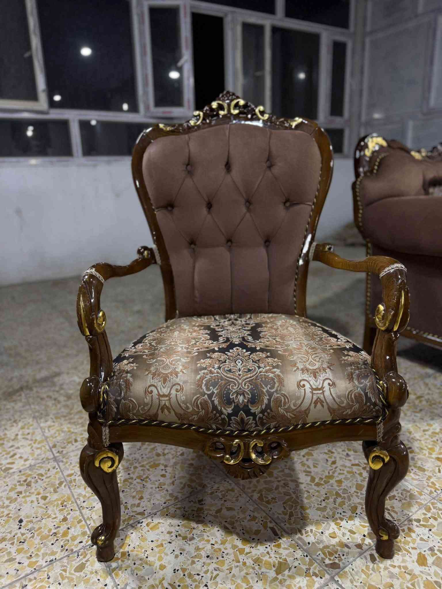 تركي زان عشر مقاعد نضافته ميه بالميه للستفسار خاص

