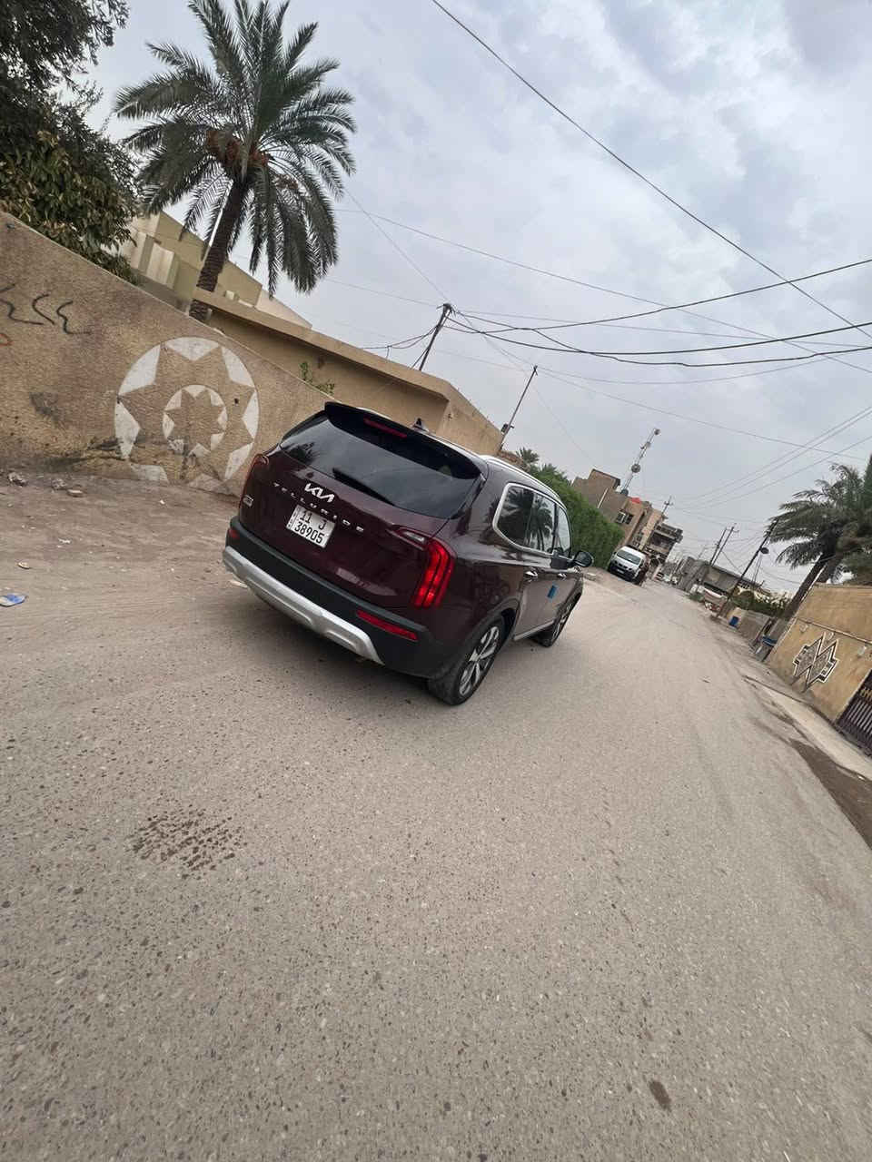 ياالله
السلام عليكم كيا تيلورايد2022 Sx Xline وارد امريكي اعلى مواصفات

رقم بغداد بأسمي 

Kia Telluride SX XLINE 2024 3.8L

المسافه المقطوعه : 45 الف ميل  

          حجم المكينه : 3800    V6

      

                      الضرر : صبغ 3 قطع تبديل نفس اللون

   

#الموصفات 

1. شاشه 

2. كامرا

3.لايتات لد

4. بصمه 

5. كشنات جلد مشمشي

6. هندبريك بصمه 

7. رادار تحديد مسار

8. رادارات 360

9.فور ويل 

10. اوتو ستوب

11. حساسات خلفي امامي

12.اوتو هولد 

13. اشاير بالمري 

14.بكلايت لد

15. نظام ايكو + نظام تزحلق

16. فتحتين

17. هيترات بالكشنات حار بارد

18.كامرات 360

19.كامرا بالمرايا

20.بردات خلفيه

21.سبعه راكب

22.كشن السايق ميمري

23.كشنات خلفيه كهرباء

24.داتا شو

25.سقف كنتارا

26.ويل كب بلاك

27.كشافات 

فول مواصفات 1/1 جاهزه مرقم بغداد 

تفاصيل اكثر هذا رقمي ***********تحياتي 

مكان السياره  بغداد السيديه
السعر 220 مع مجال بسيط

نص مكتوب في الصور:
- 2:07 plc.auction PLC auction PLC auction 7