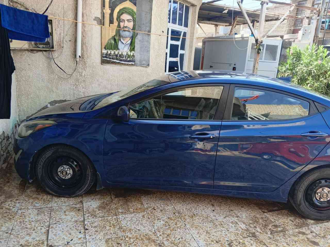 سلام عليكم انترا 16 امريكي بدون صبغ وبدون معجون السياره جاهزه هزه ورقم انكليزي وبسمي والسياره خير من الله للبيع بغداد حي النصر السعر 105 قفل***********
