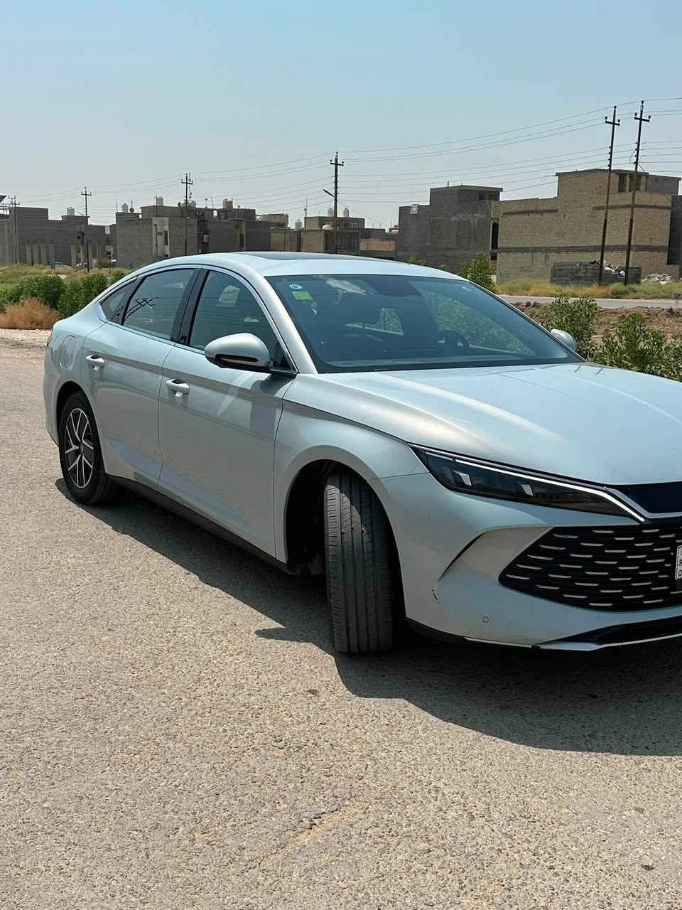 سلام عليكم BYD QIN L
موديل 2025
ماشية 21000
بطارية 120 كيلو
فتحة بنوراما 
خمس كاميرات 
رقم بغداد 
باقي المواصفات معروفة 
الرقم حلو 60555
السعر 26 ميلون 
الرقم ***********
